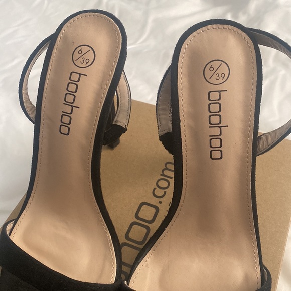 Pointed toe black sling back heel - Picture 3 of 3